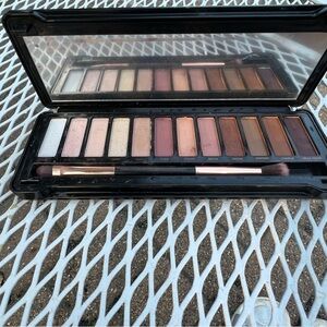 Profusion Cosmetics Cream and White Eyeshadow Palette Matte and Shimmer